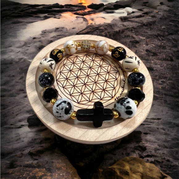 Black Cross Bracelet - Picture 2 of 4